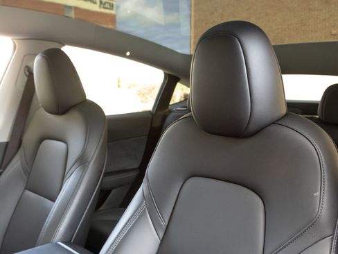 Used 2024 Tesla Model Y 2WD image 20