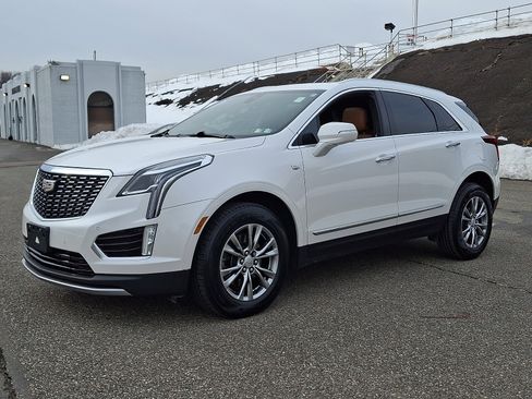 Used 2023 Cadillac XT5 Premium Luxury image 3