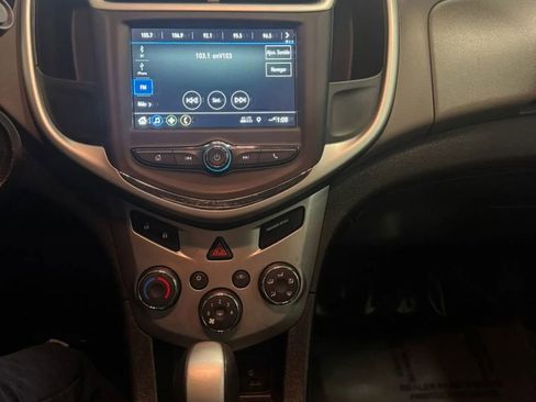 Used 2019 Chevrolet Sonic LT FWD image 15