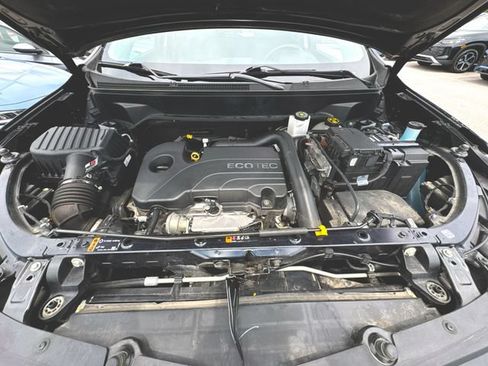 Used 2020 Chevrolet Equinox LT AWD/4WD image 29
