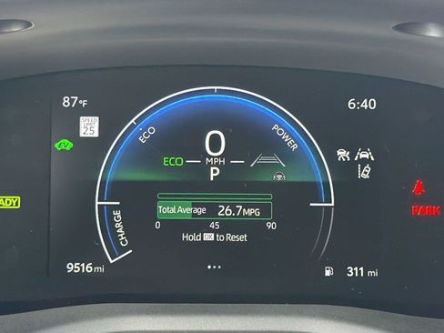 Used 2025 Toyota Camry SE w/ Convenience Package FWD image 22