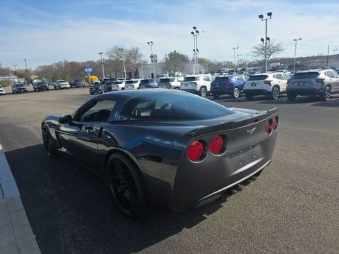 Used 2010 Chevrolet Corvette Coupe w/ 1LT image 4