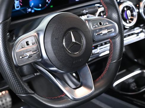 Used 2022 Mercedes-Benz A 220 4MATIC image 11