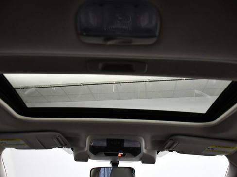 Used 2019 Subaru Crosstrek 2.0i Limited w/ Moonroof Package w/Navigation AWD/4WD image 14