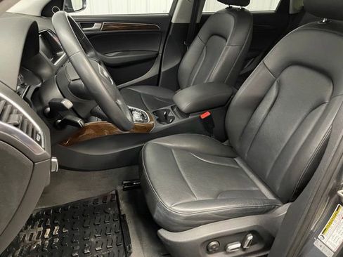 Used 2017 Audi Q5 2.0T Premium Plus w/ Technology Package AWD/4WD image 16