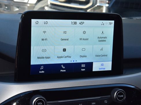 Used 2022 Ford Escape SE w/ SE Sport Appearance Package image 27