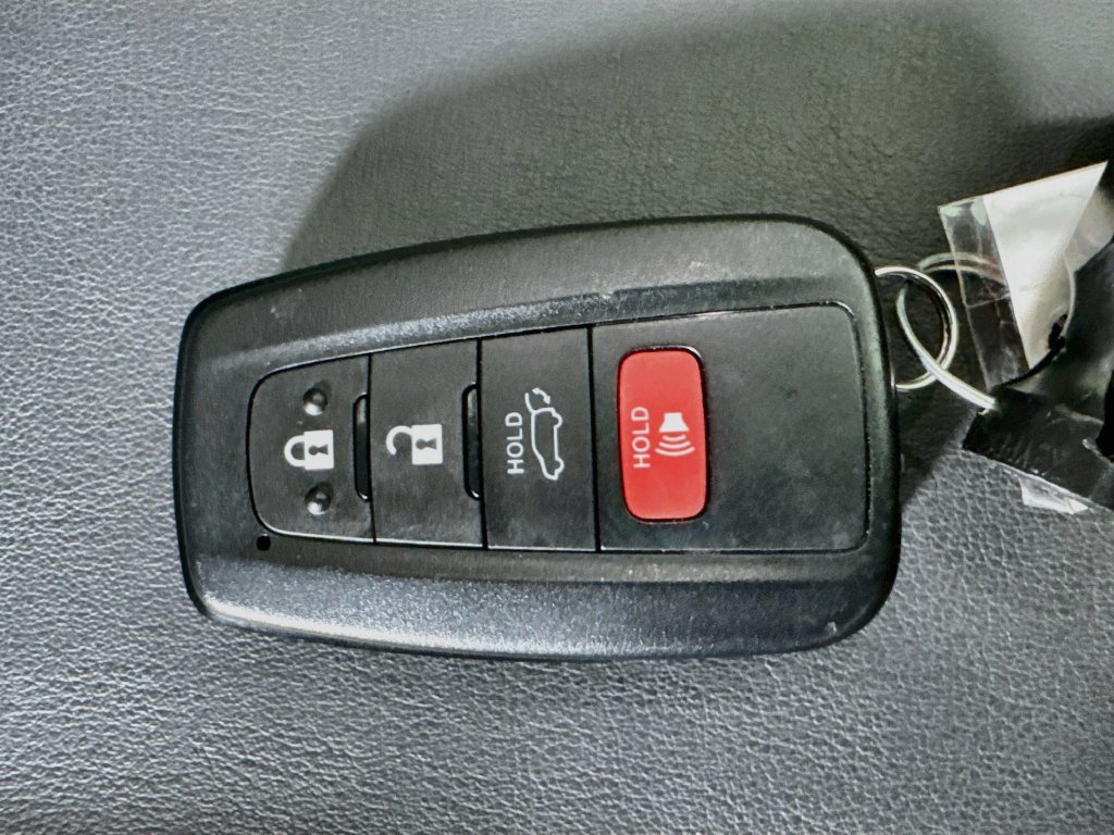 Used 2023 Toyota RAV4 XLE Premium AWD/4WD image 38