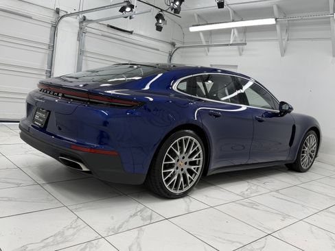 Certified 2024 Porsche Panamera 4 image 11