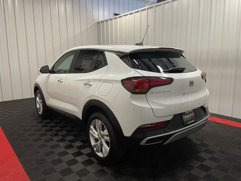 Used 2024 Buick Encore GX Preferred FWD image 2