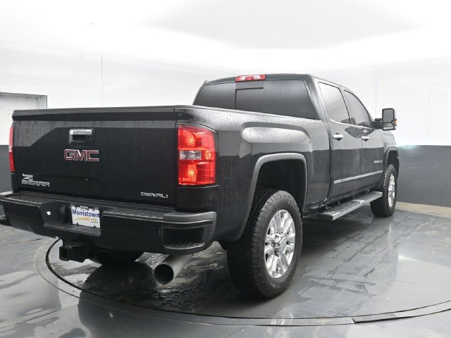 Used 2019 GMC Sierra 3500 Denali w/ Duramax Plus Package AWD/4WD image 14