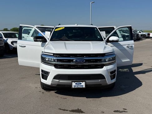 Used 2024 Ford Expedition Max Limited AWD/4WD image 25