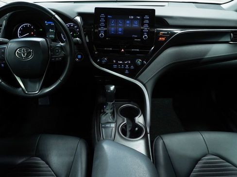 Used 2023 Toyota Camry SE w/ Convenience Package image 14