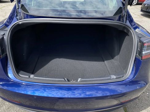 Used 2019 Tesla Model 3 RWD image 8