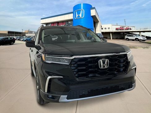 New 2025 Honda Pilot Elite image 12