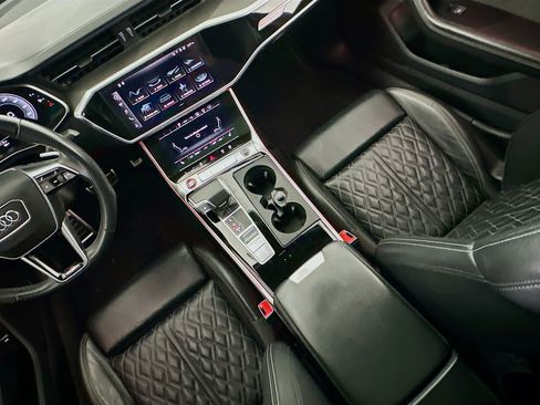 Used 2021 Audi S6 Prestige w/ Prestige Package image 17