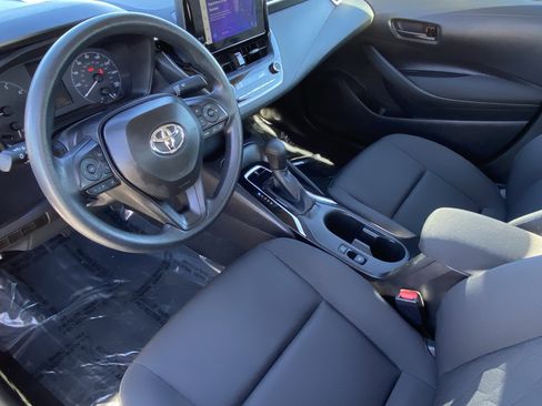 Certified 2025 Toyota Corolla LE image 25