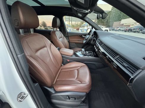 Used 2019 Audi Q7 3.0T Premium Plus w/ Premium Plus Package image 6