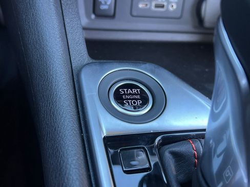 Used 2025 Nissan Sentra SR image 28