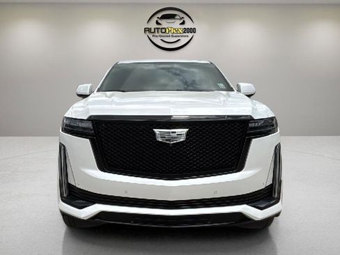 Used 2023 Cadillac Escalade ESV Sport w/ Touring Package image 1