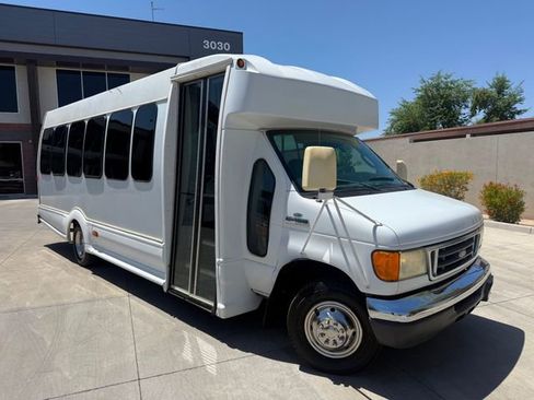 Used 2007 Ford E-450 and Econoline 450 RWD image 5
