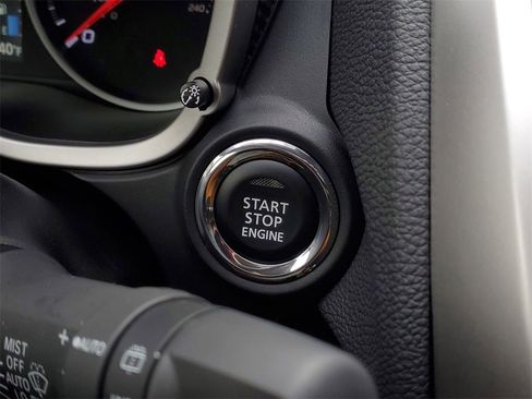 New 2025 Mitsubishi Eclipse Cross SE image 19