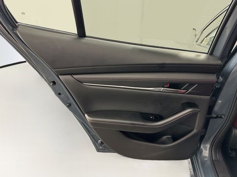 Used 2024 MAZDA MAZDA3 s image 28