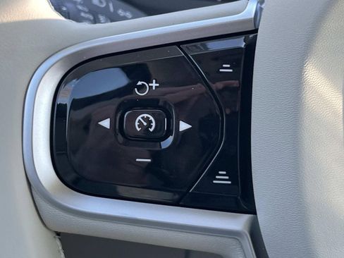 New 2026 Volvo XC90 B6 Ultra image 27