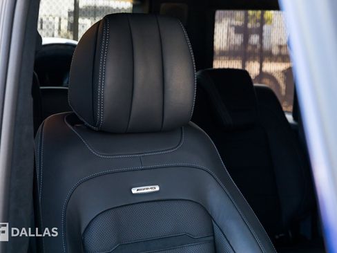 Used 2022 Mercedes-Benz G 63 AMG 4MATIC w/ G Manufaktur Interior Package image 39