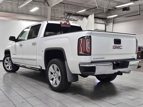 Used 2018 GMC Sierra 1500 SLT image 15