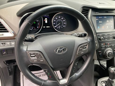 Used 2017 Hyundai Santa Fe Sport image 20