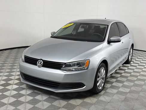 Used 2012 Volkswagen Jetta SE FWD image 10