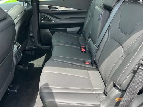 Used 2026 INFINITI QX60 Luxe w/ Cargo Package AWD/4WD image 12