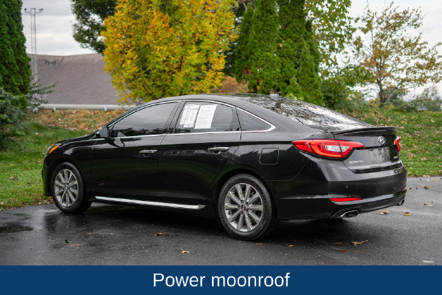 Used 2016 Hyundai Sonata Limited w/ Option Group 05 FWD image 7