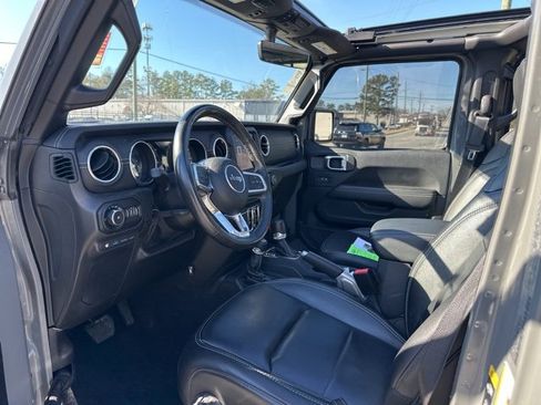 Used 2021 Jeep Wrangler Unlimited Sahara w/ Cold Weather Group image 9