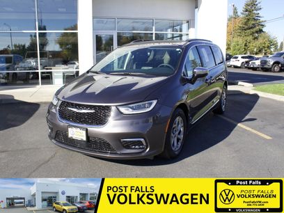 Used 2023 Chrysler Pacifica Limited