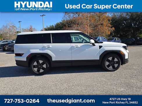 New 2026 Hyundai Santa Fe SE image 8