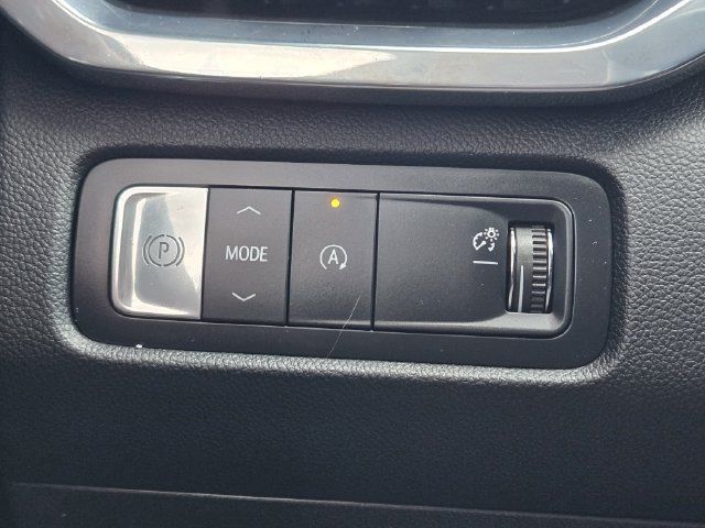 Used 2025 GMC Acadia Elevation w/ Elevation Premium Package FWD image 21