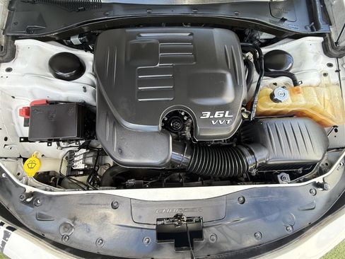 Used 2018 Dodge Charger SXT Plus RWD image 31