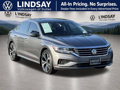Used 2021 Volkswagen Passat 2.0T SE