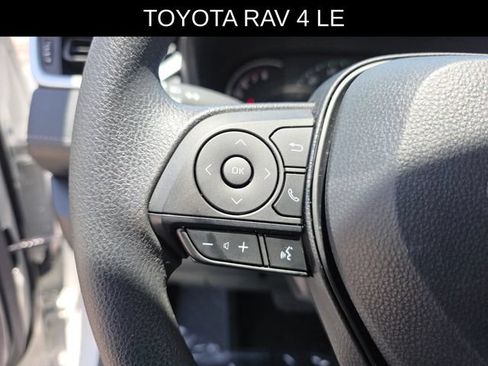 Used 2025 Toyota RAV4 LE FWD image 28