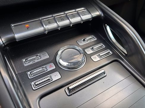 New 2026 Lincoln Nautilus Premier AWD/4WD image 36