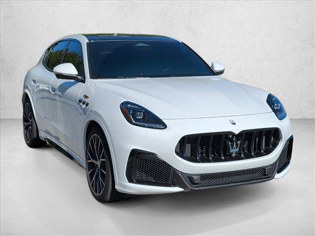 Used 2023 Maserati Grecale Trofeo AWD/4WD image 3