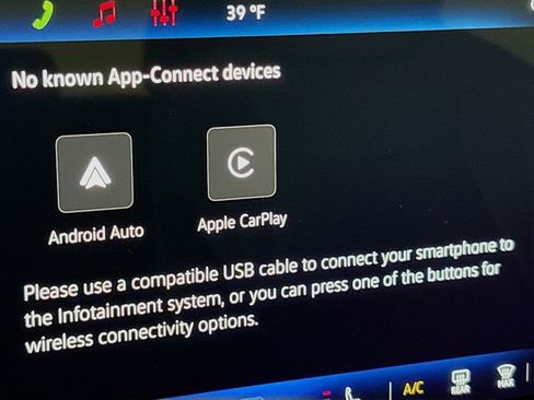 New 2026 Volkswagen Tiguan SE R-Line image 13