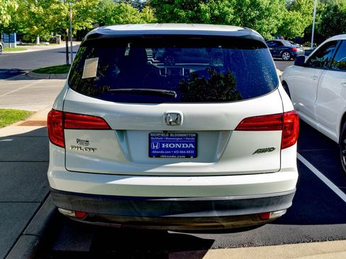 Used 2018 Honda Pilot LX image 6