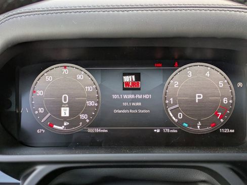 New 2026 Land Rover Defender 110 X-Dynamic SE image 31