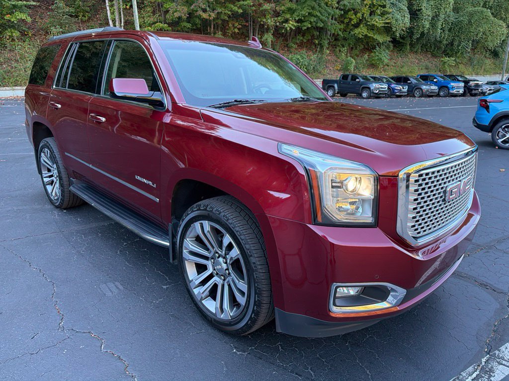 Certified 2017 GMC Yukon Denali w/ Enhanced Security Package AWD/4WD image 5