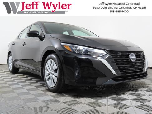 Certified 2025 Nissan Sentra S image 1