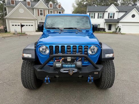 Used 2020 Jeep Gladiator Sport w/ Trailer Tow Package image 2