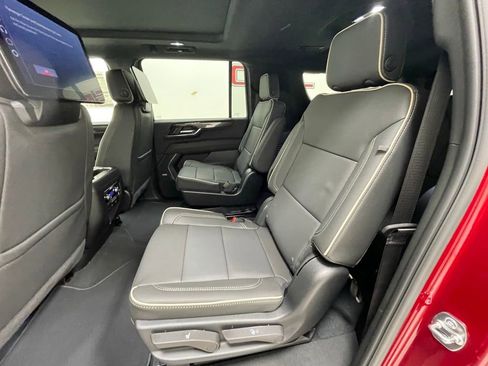 New 2026 GMC Yukon XL Elevation w/ Elevation Premium Package AWD/4WD image 11