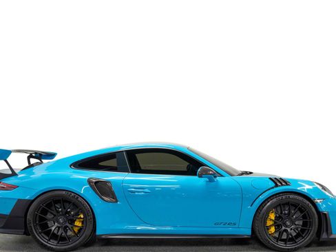 Used 2018 Porsche 911 GT2 RS RWD image 2